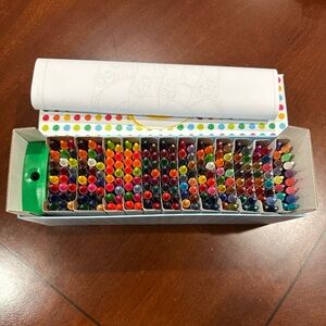 Crayola Multicolor Crayon Collection